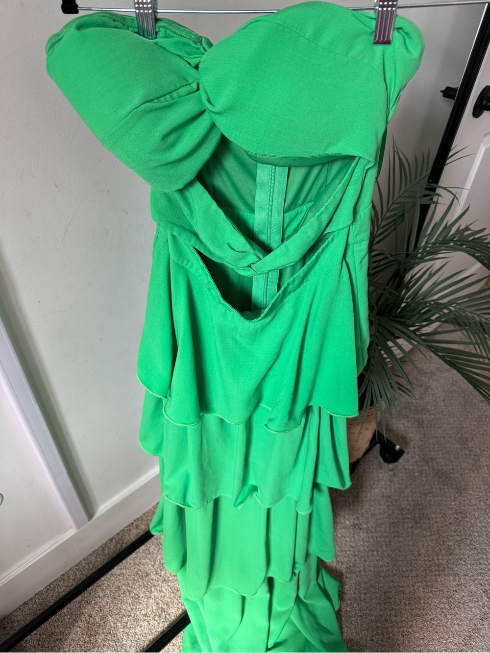 Green Strapless Tiered Ruffle Maxi Dress Size M - Picture 3 of 3